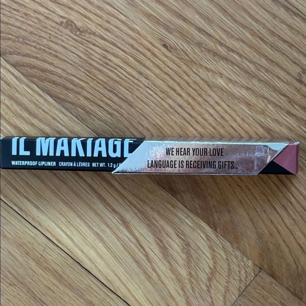 IL MAKIAGE Waterproof Lip Liner in Antique!